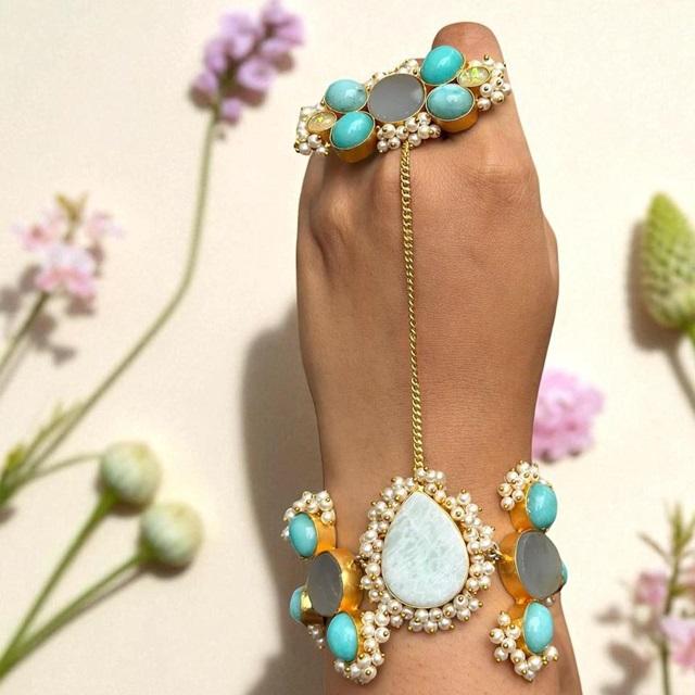 ทะเลสีเขียว