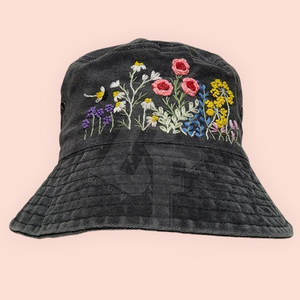 หมวกทรงถังปักลายคุณภาพสูงผสมผสานการออกแบบที่ไร้กาลเวลาและความสบายที่ทันสมัยสำหรับการออกไปข้างนอกทั้งหมดของคุณ - Product Image 2