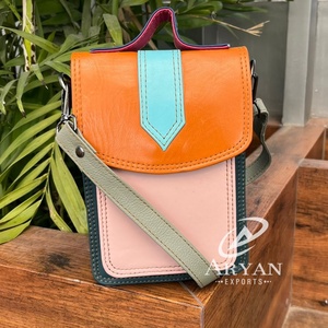 Petit sac à bandoulière en cuir recyclé pour téléphone portable pour femmes Sacs à bandoulière en cuir coloré Sac de poche pour téléphone portable de haute qualité Sac à main - Product Image 1