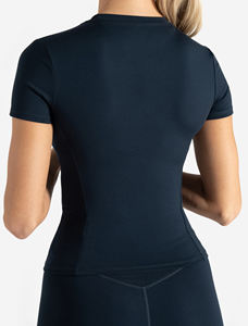 Vente en gros T-shirts Offre Spéciale femme à manches courtes Vêtements Vêtements T-shirts pour femme T-shirt Slim Fit pour femme - Product Image 4