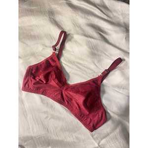 สีแดงเข้มผ้าฝ้ายถักหรูหราพร้อมบราลูกไม้ - Product Image 5