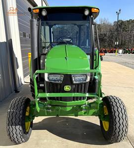 Tracteur à chenilles John Deere 5075E 2023, 960 heures, 4x4, 80 CV, automatique, longue durée de vie - Product Image 3