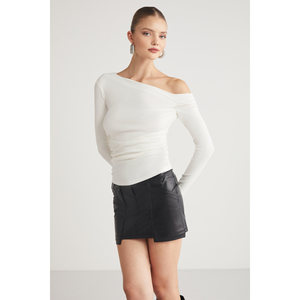GRIMELANGE SISSI Kadin Organic Cotton Asymmetric Neck Lycra Stretch Fabric Blouse - Product Image 6