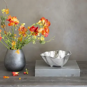 Tazón de Metal de Lujo, Decoración Moderna para el Hogar, Tendencia para Sala de Estar, Regalo de Exportación, Tazón Texturizado Chapado en Oro, Seguro - Product Image 2