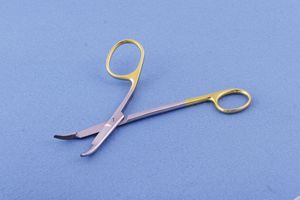 Portaagujas GILLIES Especial de 16 cm, Acero Inoxidable, MayoMed TC, Portaagujas de Inserción, Instrumentos Quirúrgicos con Certificación CE - Product Image 3