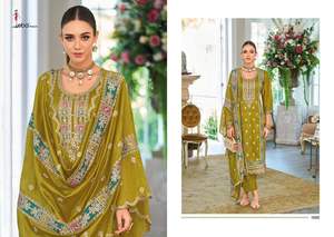 Vente à l'échelle mondiale d'exportateur Tenue de créateur en soie de qualité supérieure Travail de broderie Haute demande Haute soie Salwar Kameez Dupatta Inclus - Product Image 5