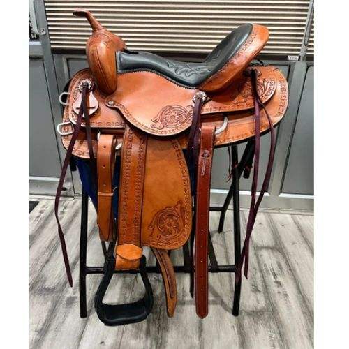 สีน้ำตาลแดง