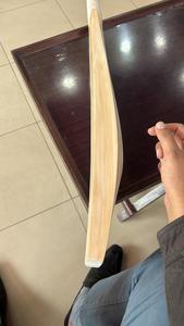 ไม้คริกเก็ตอิงลิชวิลโลว์แท้ ได้รับการรับรองจาก JS Right  ด้ามสั้น พร้อมกล่องพรีเมียม ทนทาน เป็นมิตรกับสิ่งแวดล้อม ไม้คริกเก็ตที่เหมาะกับการใช้งาน - Product Image 2