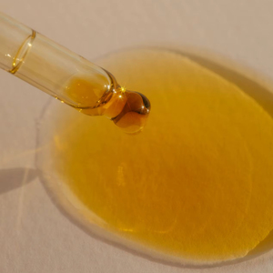 Usine de fabrication en gros d'huile de transporteur de Marula 100% pure et naturelle meilleure exportateur en vrac de qualité supérieure d'huile de transporteur de Marula - Product Image 1