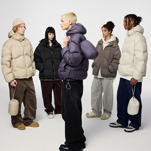 Vêtement d'hiver unisexe pour homme, veste matelassée à col montant en toile de luxe de haute qualité, logo sur le devant, vente en gros - Product Image 1