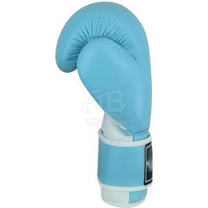 Gants de boxe en cuir pour hommes sur mesure avec poignet lacé pour l'entraînement avec logo personnalisé - Product Image 4