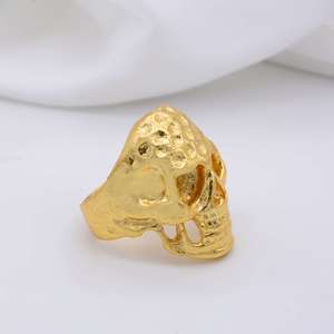 Bague en laiton plaqué or 18 carats avec visage de crâne gothique, style punk et motard, pour femme, vente en gros - Product Image 3