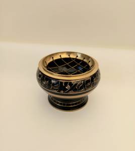 Brûleur d'encens enduit noir fait à la main Bakhoor brûleur d'encens accessoire de table Design élégant pour une utilisation en méditation à la maison - Product Image 4