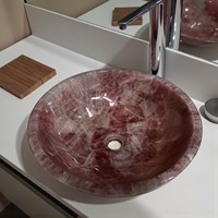 Comptoir de vanité et évier en pierre de quartz rose de cristal de marbre naturel de surface solide et personnalisé pour salle de bain de luxe