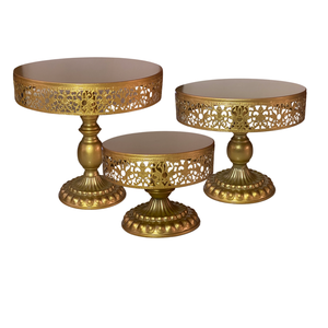 Soporte para pasteles de latón antiguo de primera calidad con detalles excepcionales, adecuado para bodas, aniversarios y eventos importantes - Product Image 2