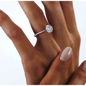 Bague en diamant taille ronde en or massif 10 carats bague de mariage en diamant cultivé en laboratoire bague de fiançailles en diamant coupe ronde pour respectueux de l'environnement - Product Image 1