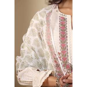 Firdous Zohra Dupatta de Chifón de Algodón con Estampado Floral - Estilo Étnico Moderno Informal - Product Image 3