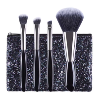Portable à manche court Mini petit pinceau à poudre de fard à paupières 4 pièces ensemble de pinceaux de maquillage avec sac cosmétique