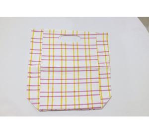 กระเป๋าพิมพ์ลายด้วยมือ แรงบันดาลใจจากประเพณีการพิมพ์แบบดั้งเดิม มอบความสะดวกในการพกพาสำหรับชีวิตประจำวันและการเดินทาง - Product Image 1