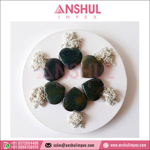 Pendentifs en forme de cœur en hématite faits à la main, pierres précieuses uniques et magnifiques, qualité supérieure AAA, gamme exclusive. - Product Image 2