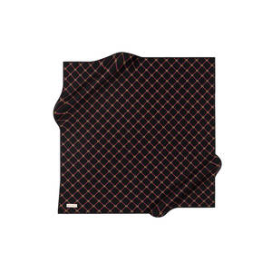 ผ้าพันคอไหมเครปซาตินพิมพ์ลายดิจิทัลสุดหรู ขนาด 90x90 ซม. - Product Image 1