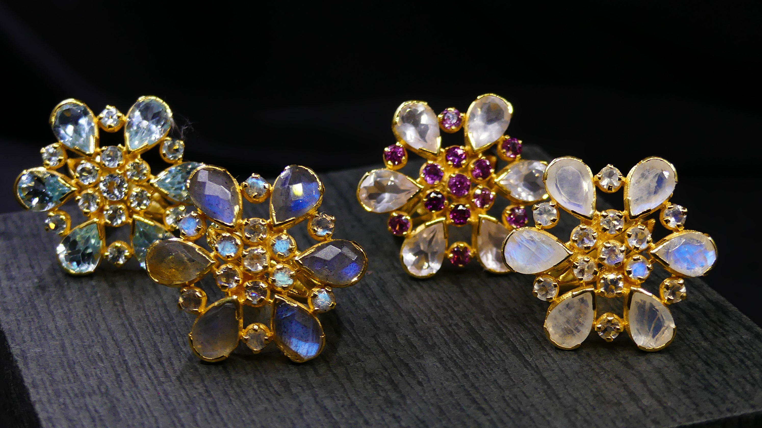 สีเหลือง