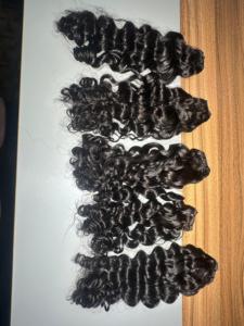 Bébé bouclé brut d'origine indienne fournisseur vendant 100% extensions de cheveux humains Remy de temple indien vierge non transformés - Product Image 4