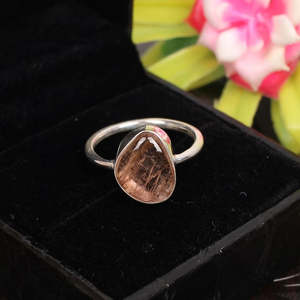 Vente en gros de bagues en argent sterling 92.5 avec tourmaline naturelle Produit en cristal nature en vrac - Product Image 5