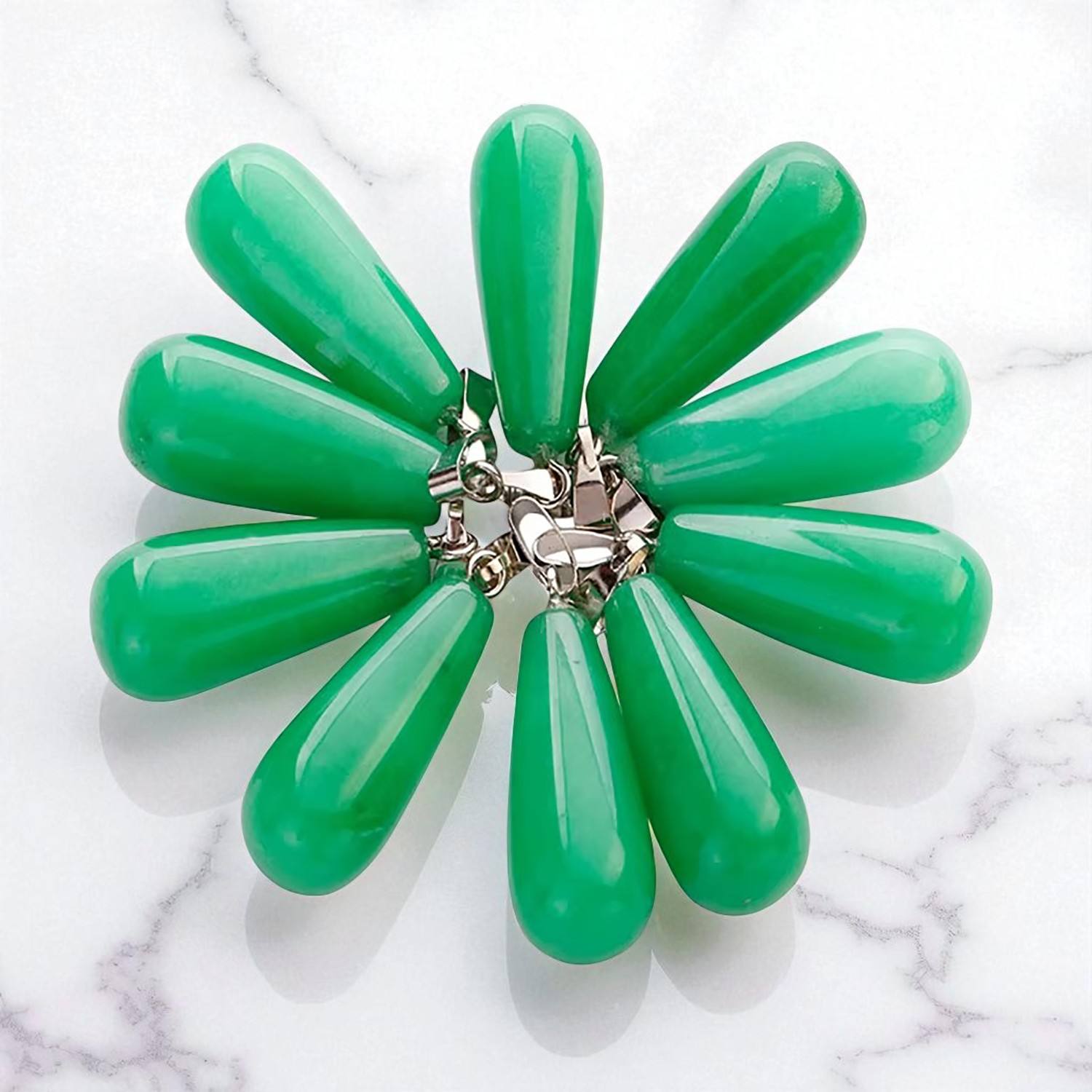 พลอยคาลซิโดนีสีเขียว