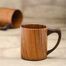 Taza de madera tradicional Taza de madera natural personalizada para bodas y ocasiones especiales - Product Image 1
