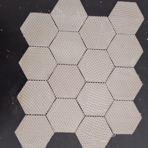 Natura Blend Mosaic Carreau de mosaïque en céramique hexagonale de 73mm PVD mat pour applications intérieures Bureaux et salles d'exposition - Product Image 3