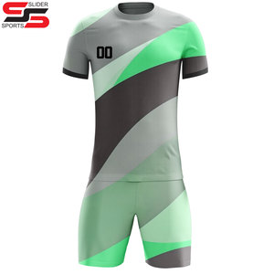 Vente en gros kit de football d'équipe personnalisé par sublimation jeu complet de maillots de football de couleur personnalisée vierge uniforme de football - Product Image 4
