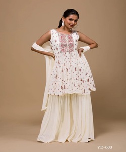 Para la mujer moderna: Salwar Kameez paquistaní para mujer: Explora diseños modernos que mezclan tradición y moda contemporánea - Product Image 5