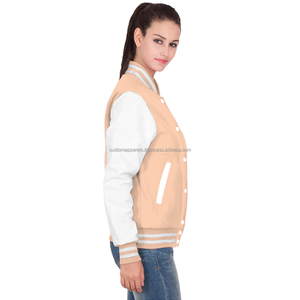 Chaqueta universitaria acolchada de algodón transpirable para mujer con bordado personalizado y acabado teñido al por mayor - Product Image 3