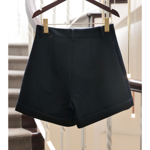เสื้อผ้าคุณภาพสูงผลิตจากผ้าหรูหราทำจากเวียดนามกางเกงขาสั้นสไตล์สั้นสีน้ำเงินเข้ม - Product Image 2