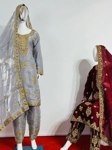 Lujosa colección Jimy Choo PentSuit para damas estilo indio con piedra Jarkan completa y Dupatta pesada 5 diseños en 5 colores - Product Image 2