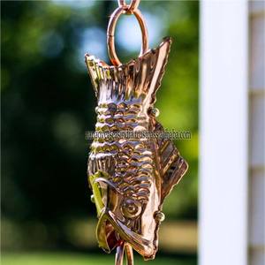 Cadena de lluvia de pescado de boca ancha grande colgante de cobre decorativo de alta calidad uso para jardín en forma personalizada y tamaño al mejor precio - Product Image 4