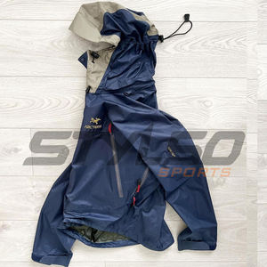 Personalizar estilo y diseño Streetwear poliéster Softshell impermeable deportes al aire libre correr rompevientos chaqueta de lluvia para hombres - Product Image 5