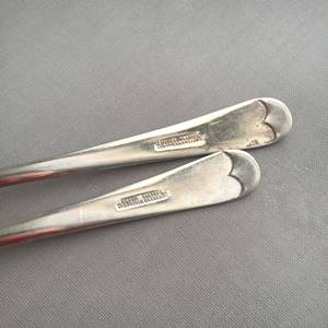 Serveur de salade en acier inoxydable de qualité royale avec de l'argent brillant poli pour les restaurants ménagers en gros de l'Inde - Product Image 2