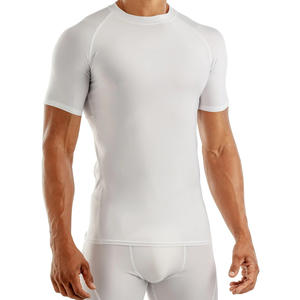 Nouveau T-shirt de compression personnalisé par sublimation pour homme, idéal pour le sport, la gym et le fitness, à manches courtes, style Rash Guard, à prix très bas - Product Image 3