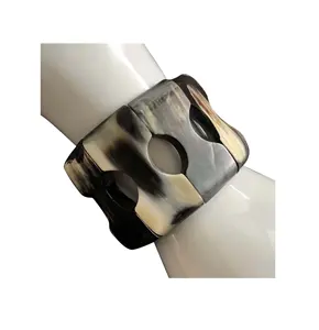 Unique Design Natural Cow Horn Bracelet customized size square shape handmade manufacture horn bracelet
