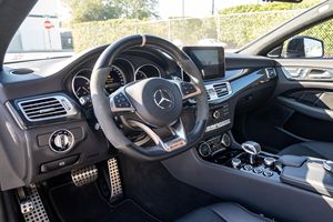 Mercedes-AMG CLS63 S 2017 Usado, Motor V8 Biturbo, Tracción en las Cuatro Ruedas, Equipamiento Completo, Sin Modificar - Product Image 4
