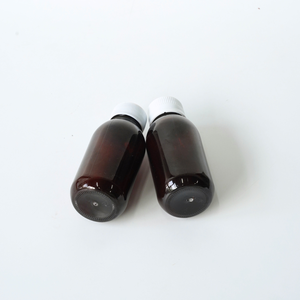 Botella PET Marrón de 100 ml con Tapa de Rosca, Forma Cilíndrica, Serigrafía para Medicamentos y Productos Farmacéuticos, Marca OEM/ODM - Product Image 6
