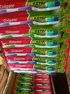 Col Gate Extra Clean Cepillo de dientes 12 N Extra Soft Cepillo de dientes Cuidado bucal para adultos Multicolor con cerdas suaves a buen precio - Product Image 2