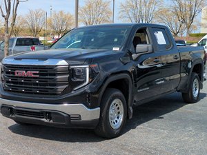 GMC Sierra 1500 2023 Usada en Buen Estado, Motor V4 de Gasolina Turboalimentado de 2.7L, Tracción en las Cuatro Ruedas - Product Image 2