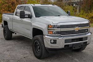 Nouveautés pour le marché mondial 2015 Chevrolet Silverado 2500 HD LTZ 4x4 - Product Image 6