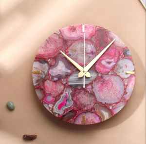 Vente en gros de montre en cristaux de pierres d'agate naturelle avec support horloge orgone de guérison décoration murale en pierres précieuses prix bon marché - Product Image 5