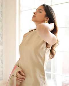 ชุดเดรสสตรีสไตล์ฟาร์ชิแบบดั้งเดิมของปากีสถานชุดเดรสลำลองทรงเอลูกไม้ธรรมชาติปักลูกไม้ฤดูร้อน - Product Image 2