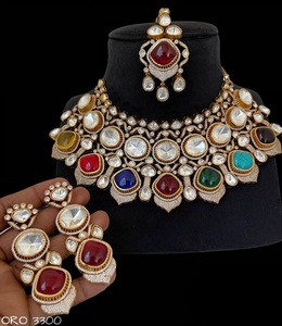 Conjunto de Gargantilla nupcial Royal Kundan, collar de moda, circón brillante diseñado para mujeres y niñas para compromiso de boda - Product Image 4