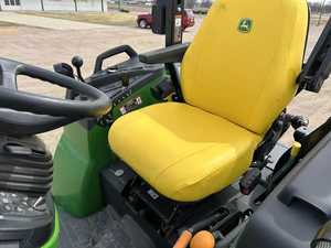Tracteur à roues 4x4 John Deere 2032R NEUF/OCCASION 32 CV avec moteur et pompe pour le labour, le travail du sol, le transport et une utilisation agricole multifonctionnelle - Product Image 4
